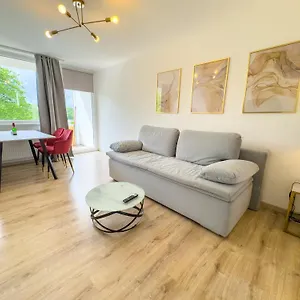 Messe-apartment Fuer 5 Gaeste Mit Balkon Und Lift Hannover
