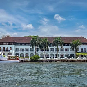 Brunton Boatyard - A Cgh Earth Experience Hotel Kochi