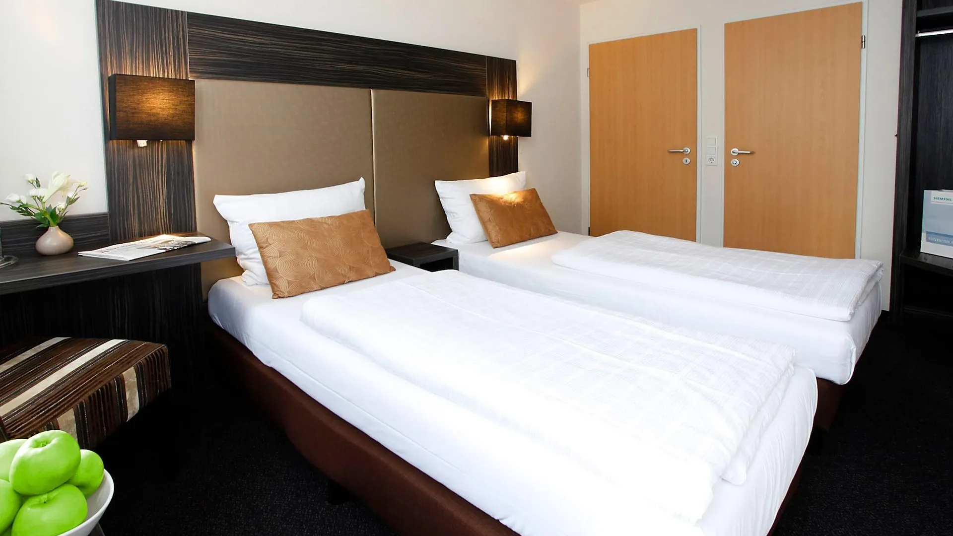 Centro Hotel Ayun Cologne