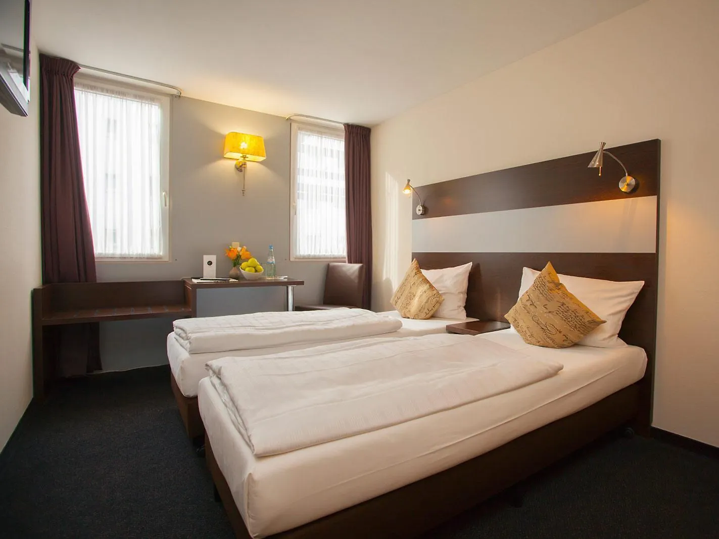 Centro Hotel Ayun Cologne