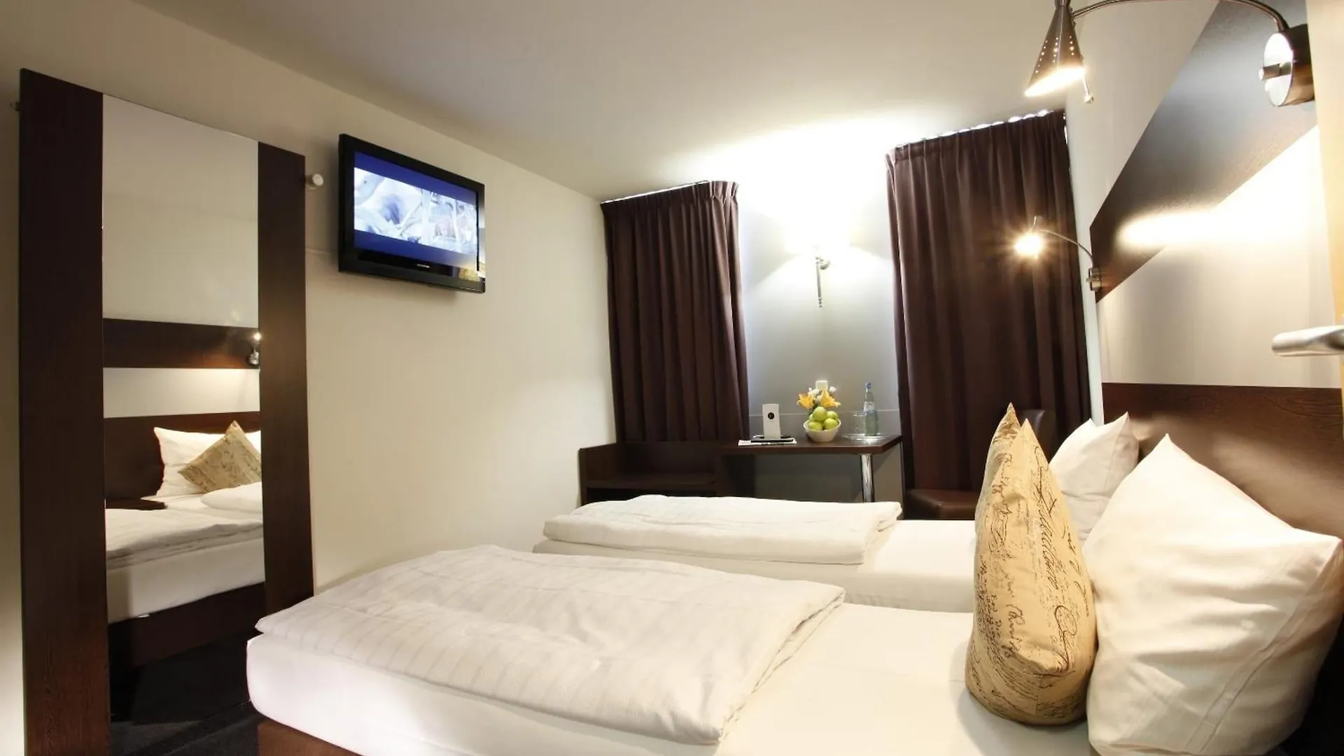 Centro Hotel Ayun Cologne